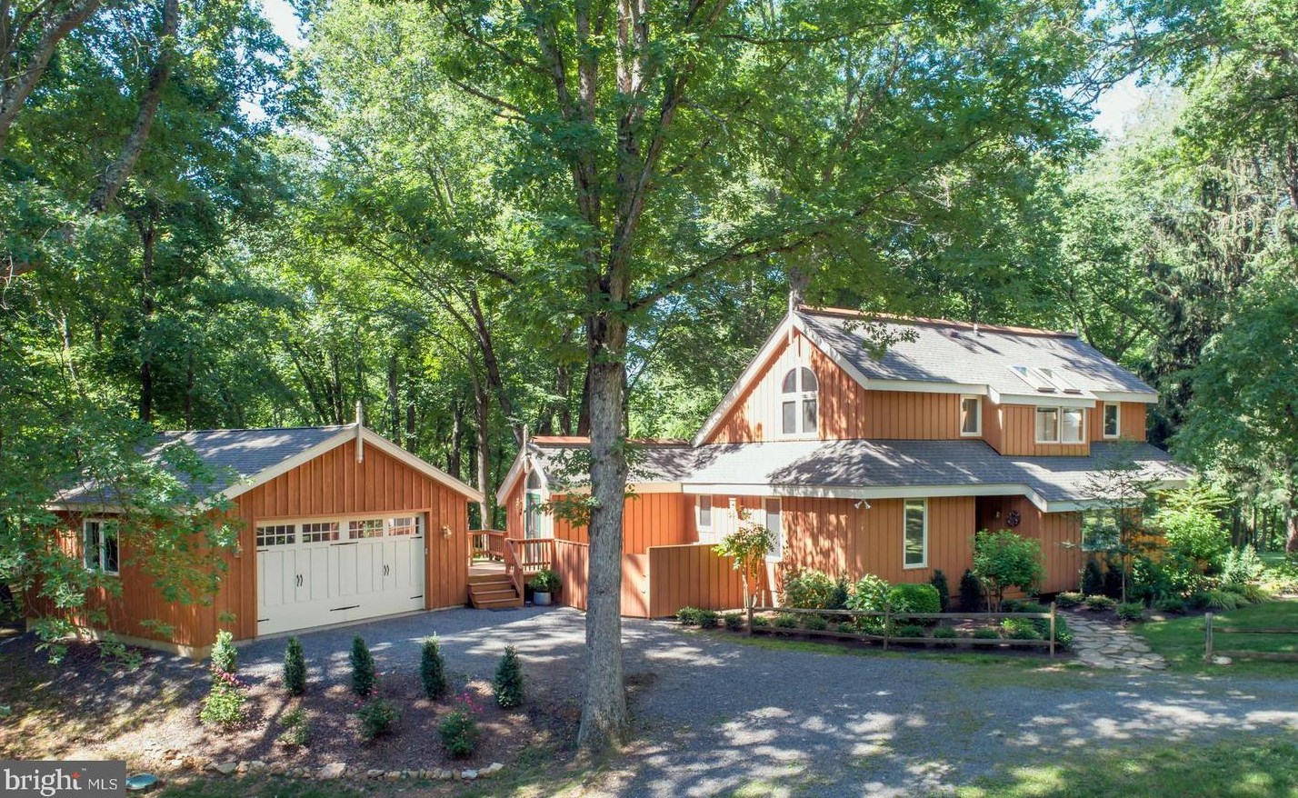 23159 Tail Race Rd, Stone Ridge, VA 20105-1821