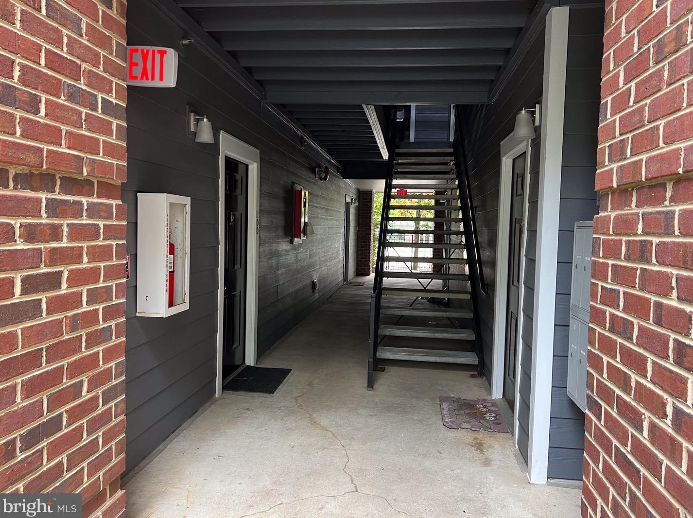 20292 Beechwood Terrace #100, Ashburn, VA 20147