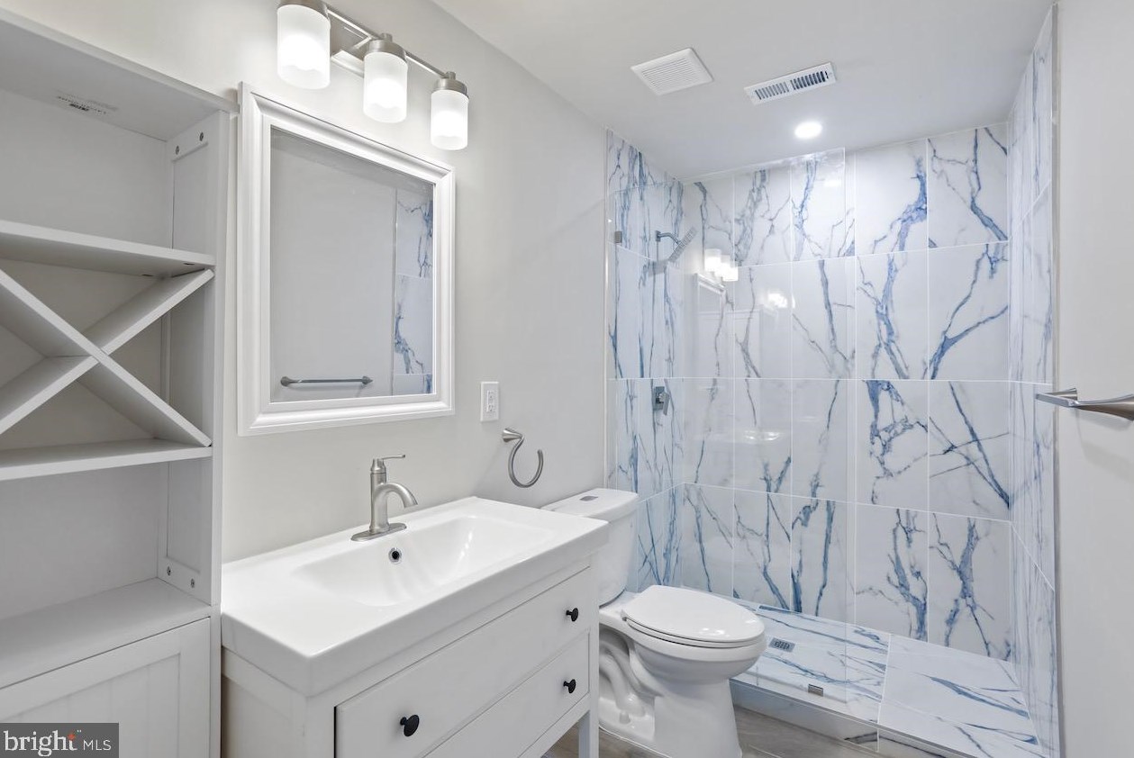 174 Magnolia Rd, Dulles VA  20164-5308 exterior