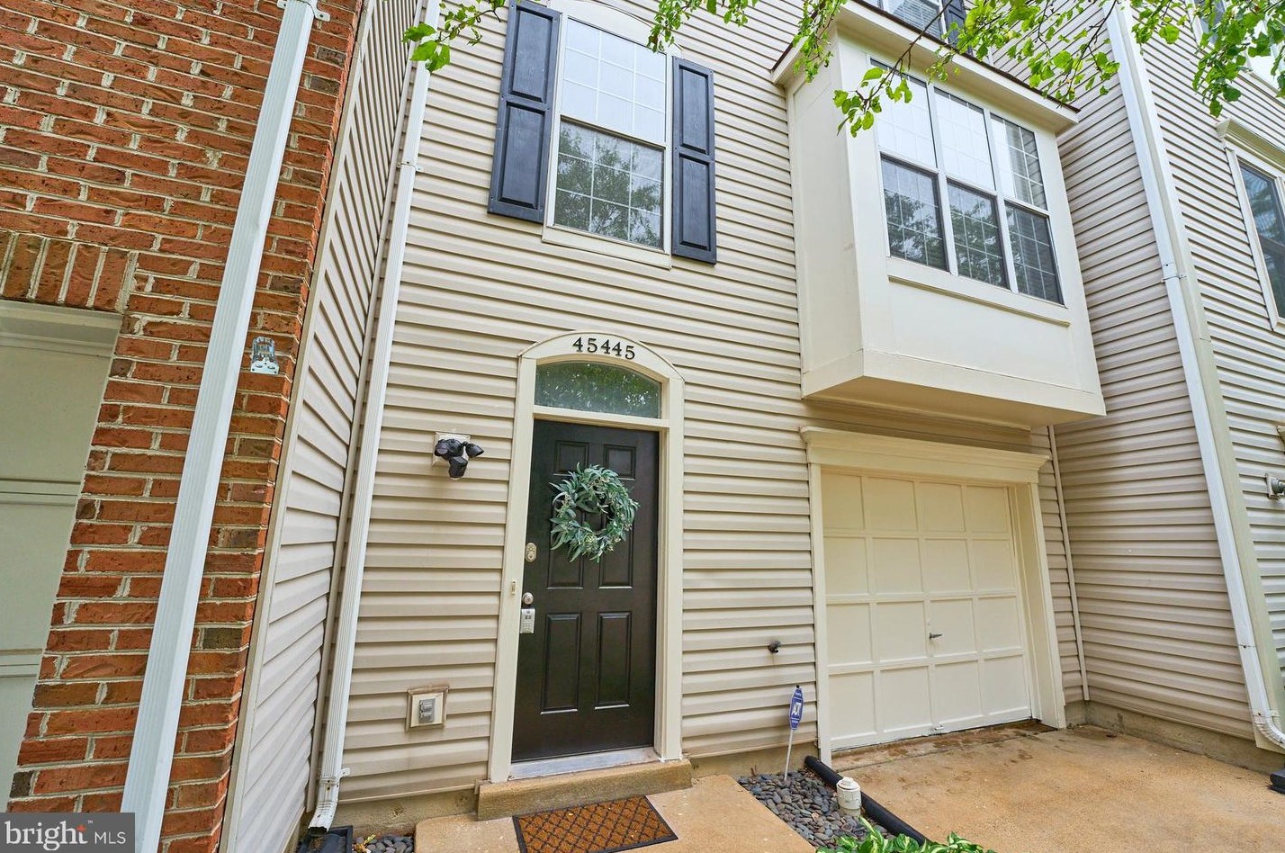 45445 Baggett Ter, Dulles, VA 20166-3034