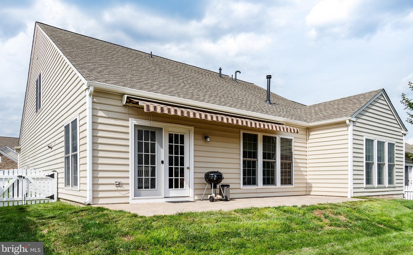 20635 Golden Ridge Dr, Ashburn, VA 20147-3872