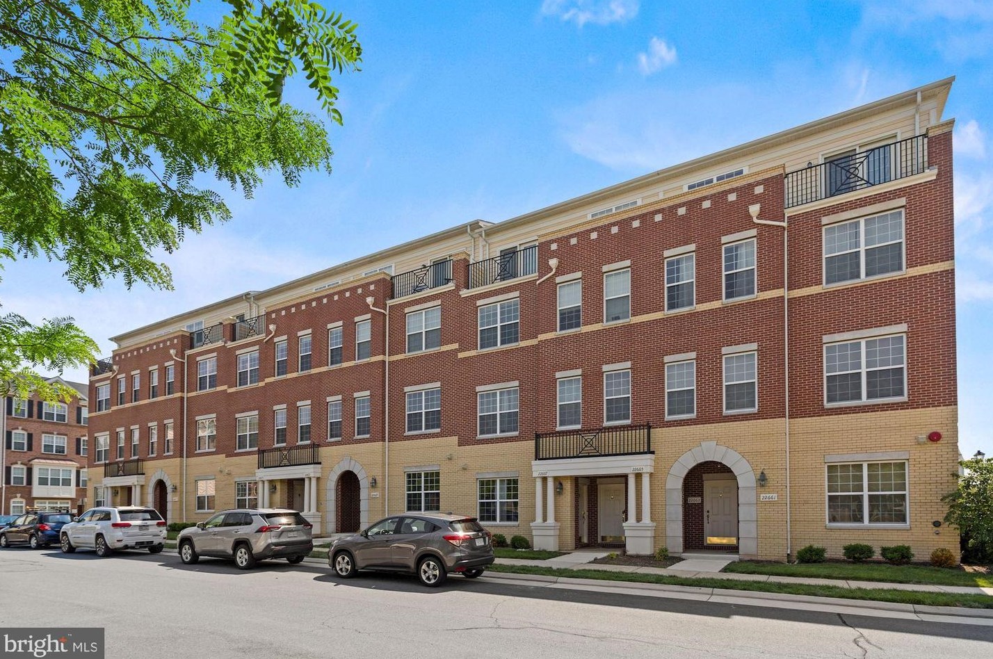 22673 Beacon Crest Ter, Ashburn, VA 20148