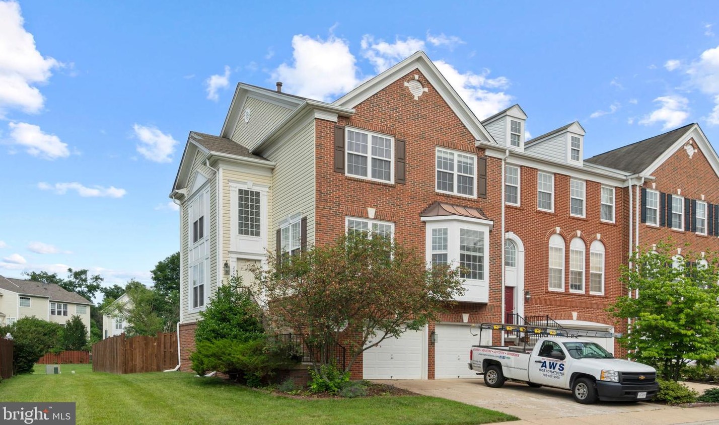 22676 Simonet Blanc Ter, Ashburn, VA 20148-3157