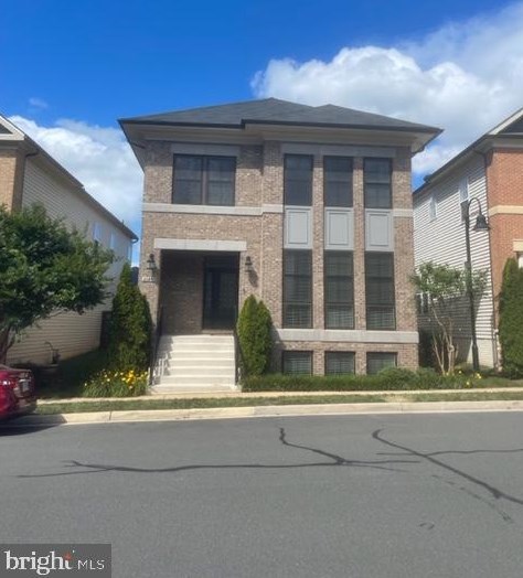 20447 Codman Dr, Ashburn, VA 20147