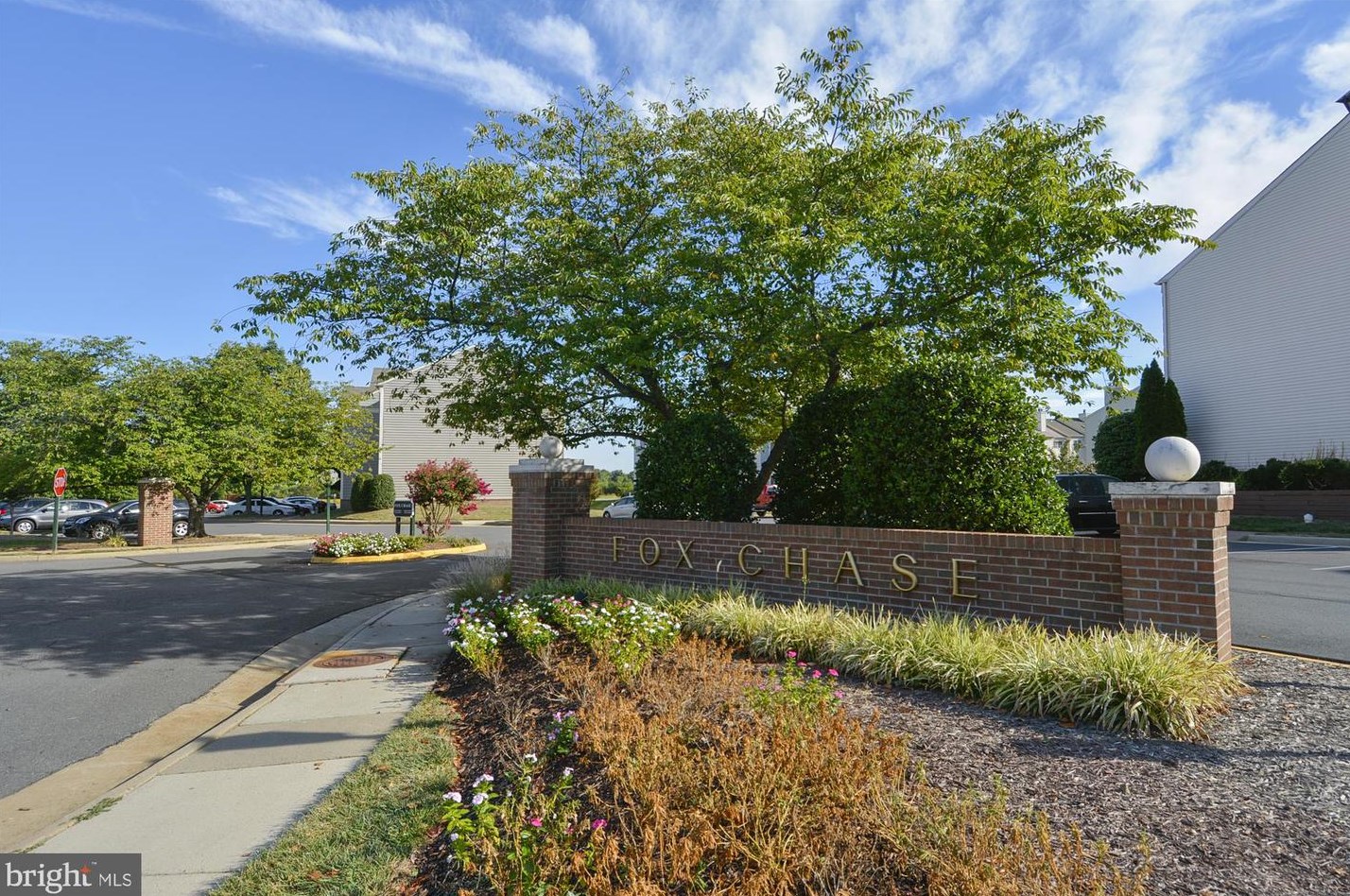1117 Huntmaster Terrace Ne #202, Leesburg, VA 20176