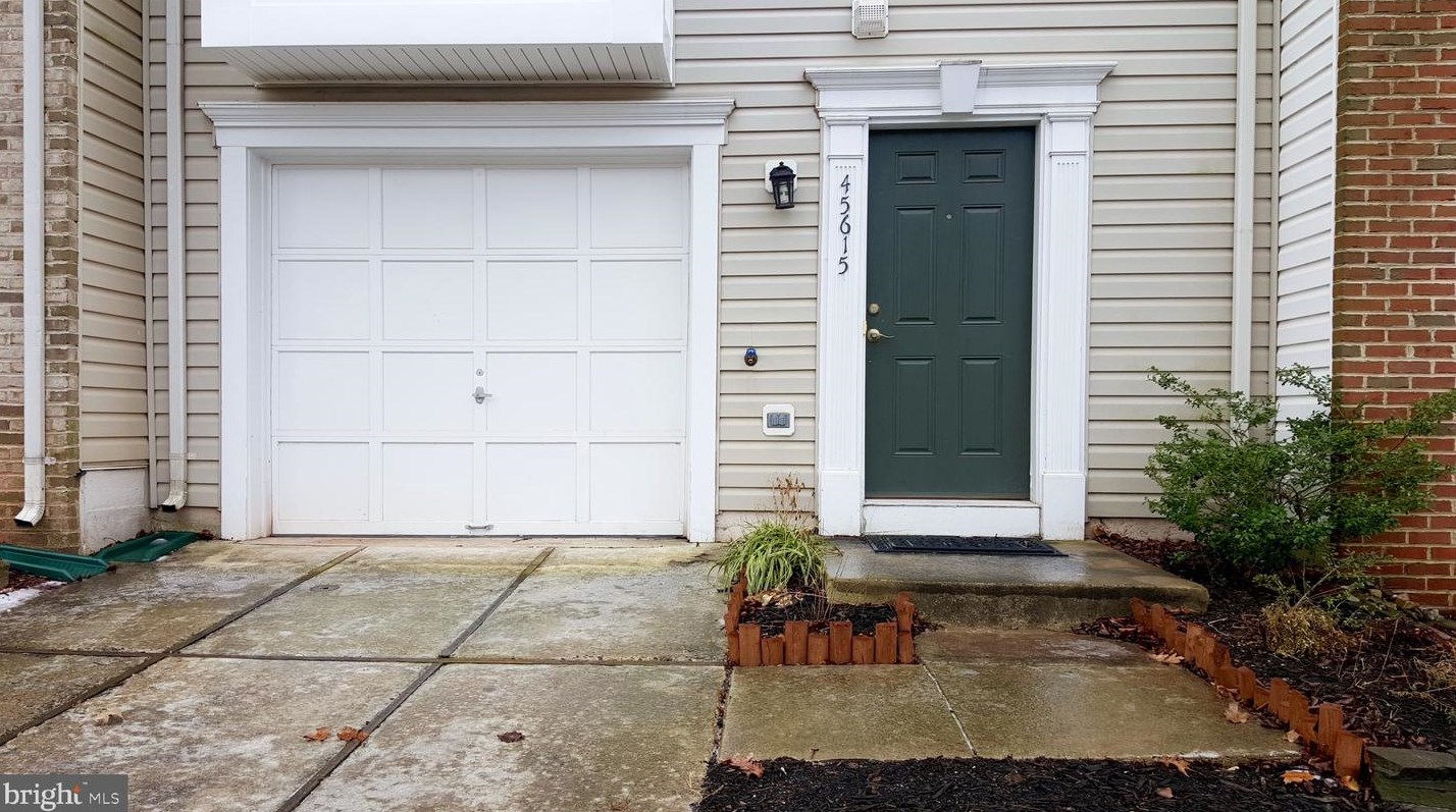 45615 Grand Central Sq, Dulles, VA 20166