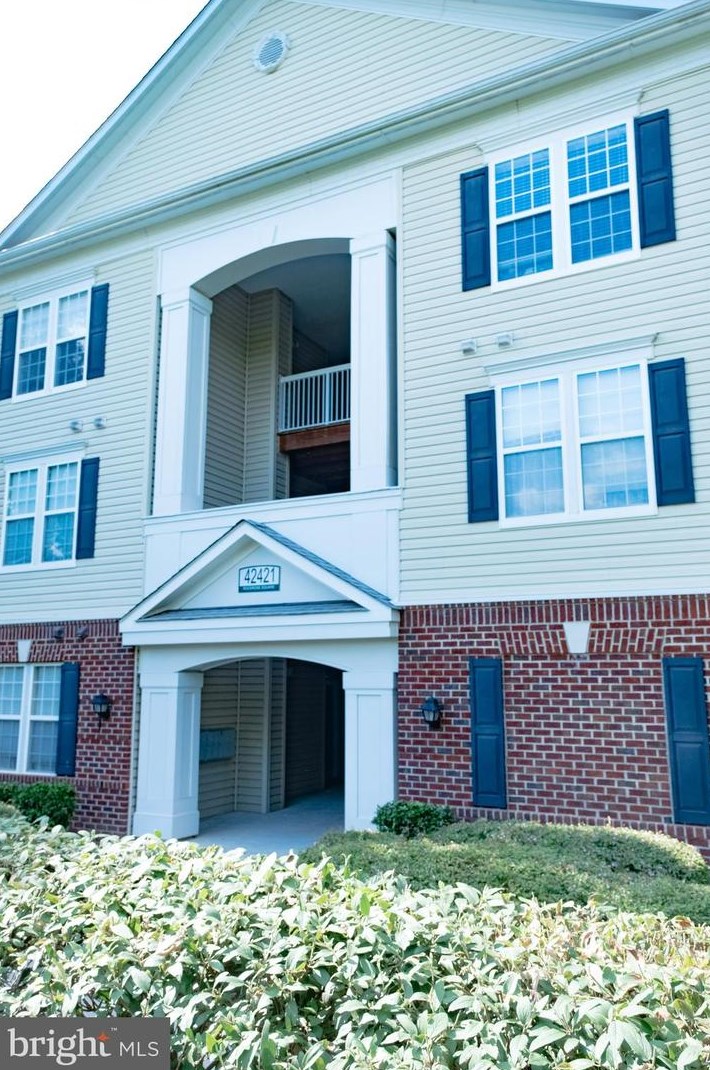 42421 Rockrose Sq #303, Ashburn, VA 20148