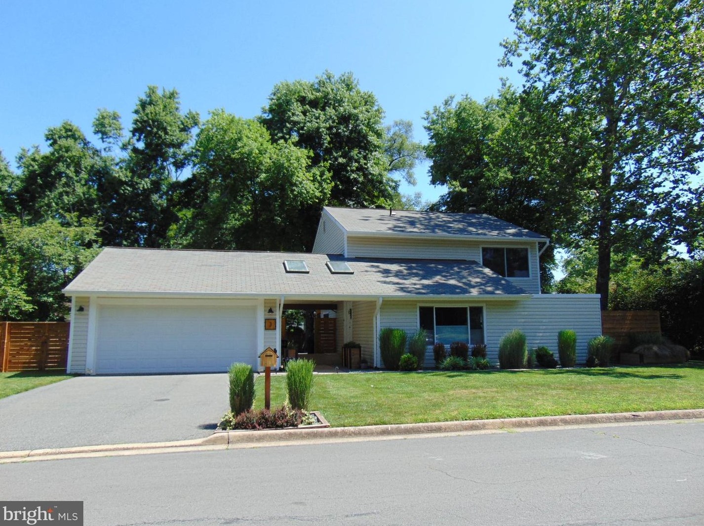 3 Cheval Ct, Dulles, VA 20164-1110