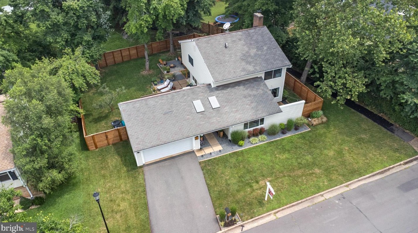 3 Cheval Ct, Dulles VA 20164-1110 exterior