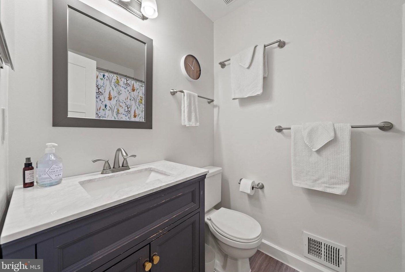 3 Cheval Ct, Dulles VA 20164-1110 exterior