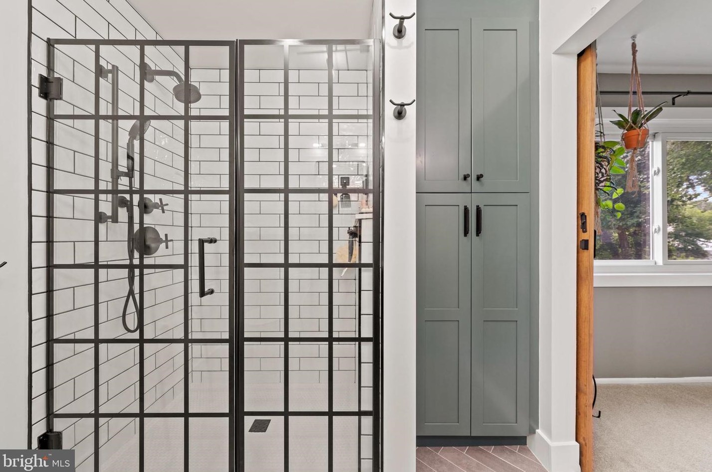 3 Cheval Ct, Dulles VA 20164-1110 exterior