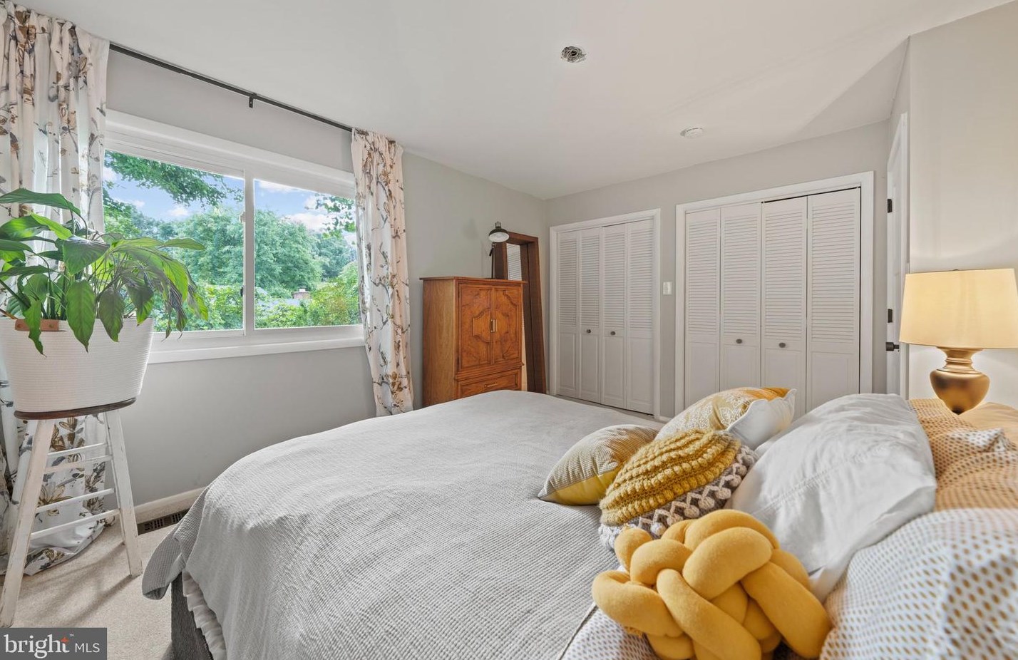 3 Cheval Ct, Dulles VA 20164-1110 exterior