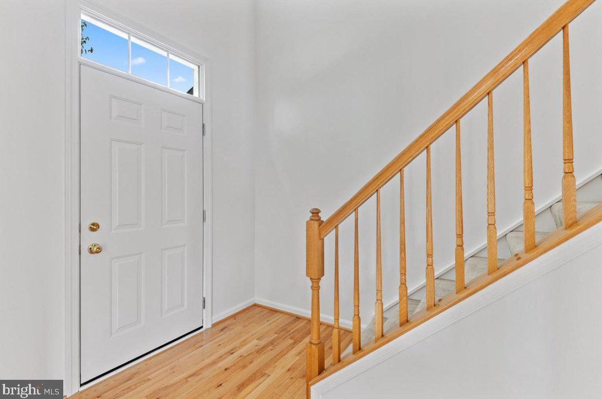 20543 Norwich Pl, Ashburn, VA 20147-2807