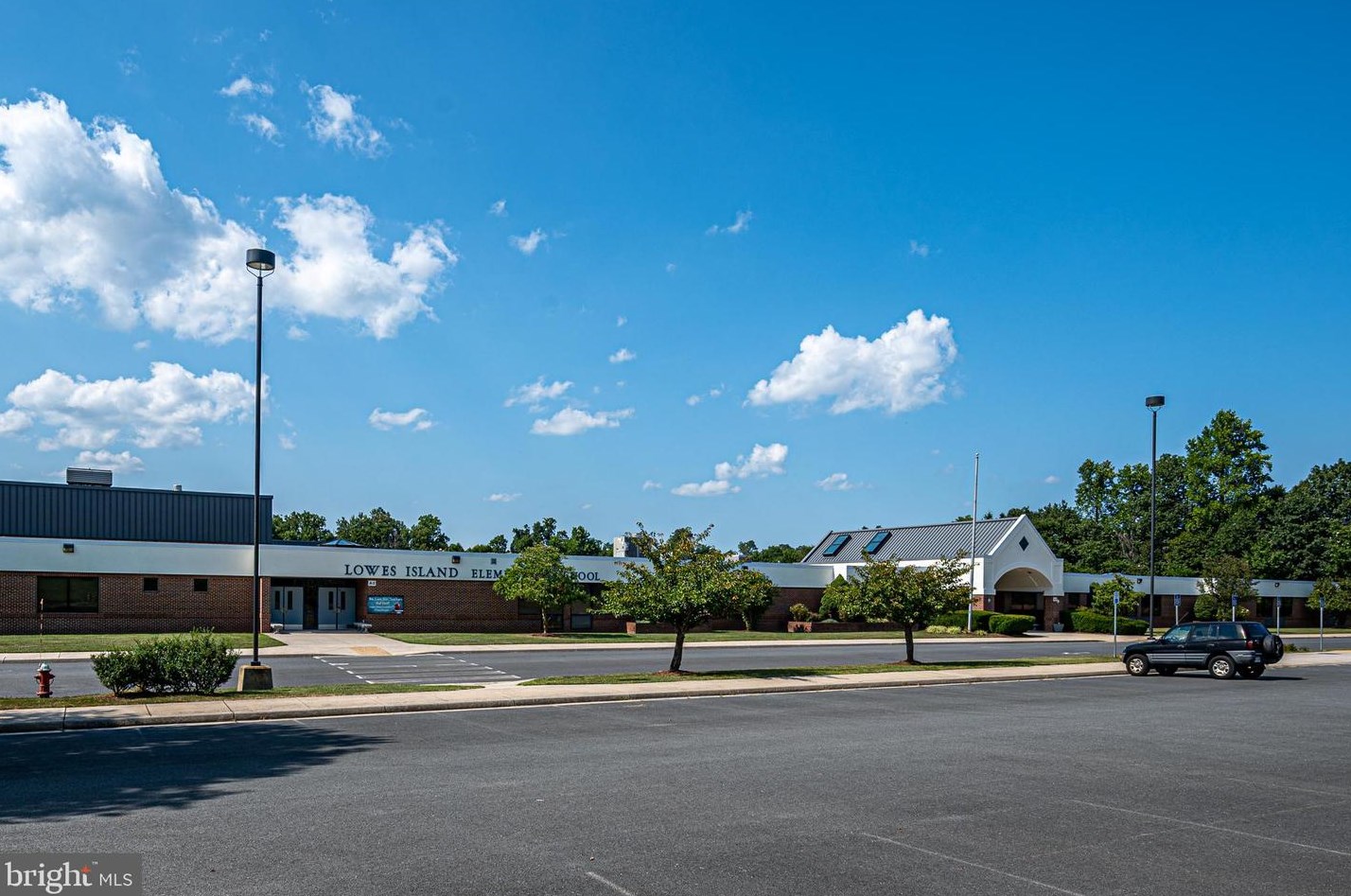 47728 League Ct, Dulles VA  20165-7416 exterior