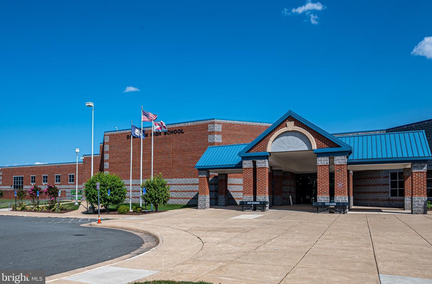 47728 League Ct, Dulles VA  20165-7416 exterior