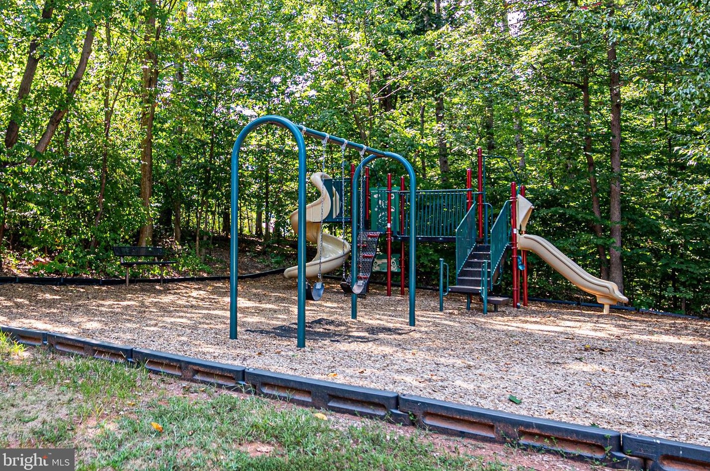 47728 League Ct, Dulles VA  20165-7416 exterior