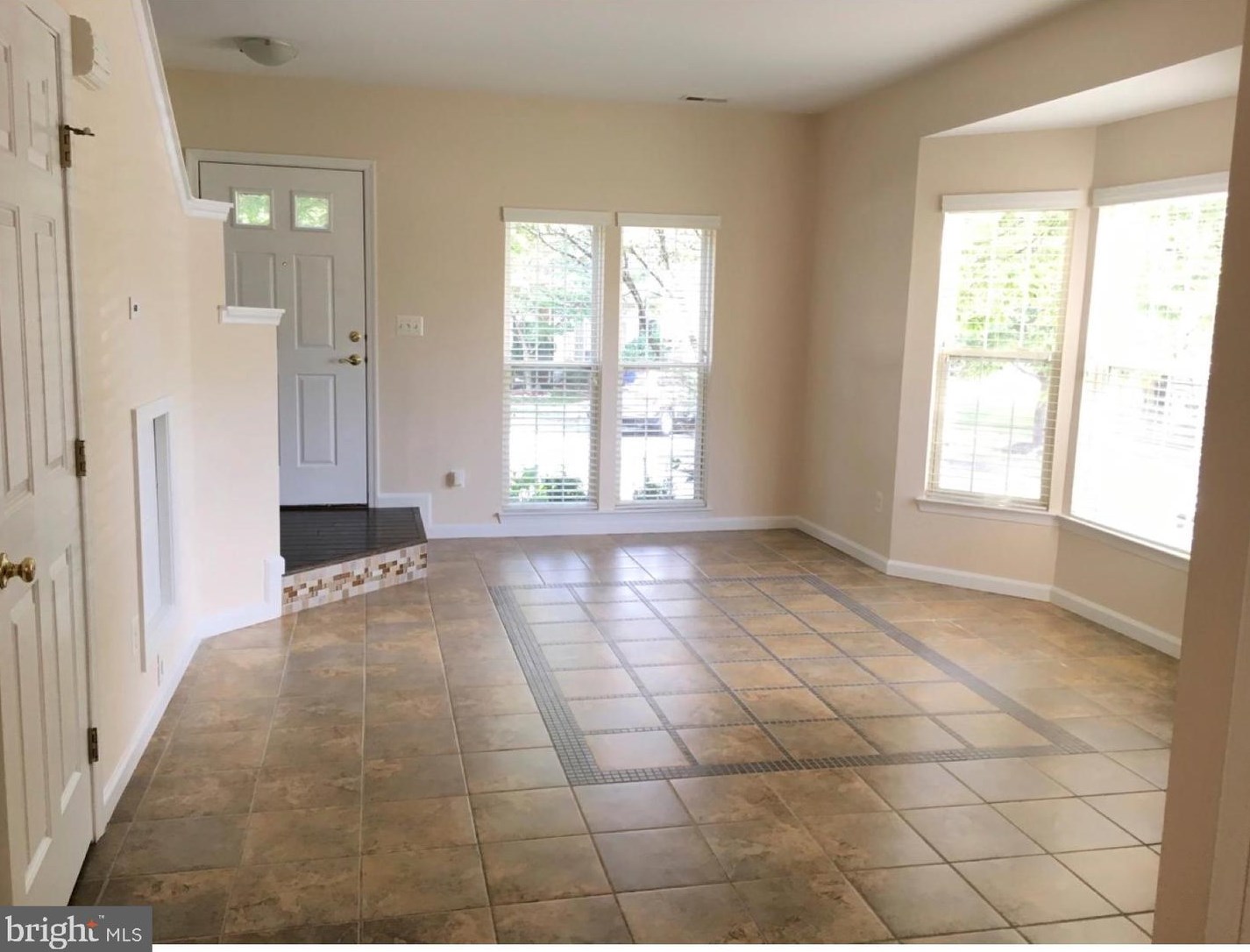 21089 Pickerelweed Ter, Ashburn, VA 20147-3226