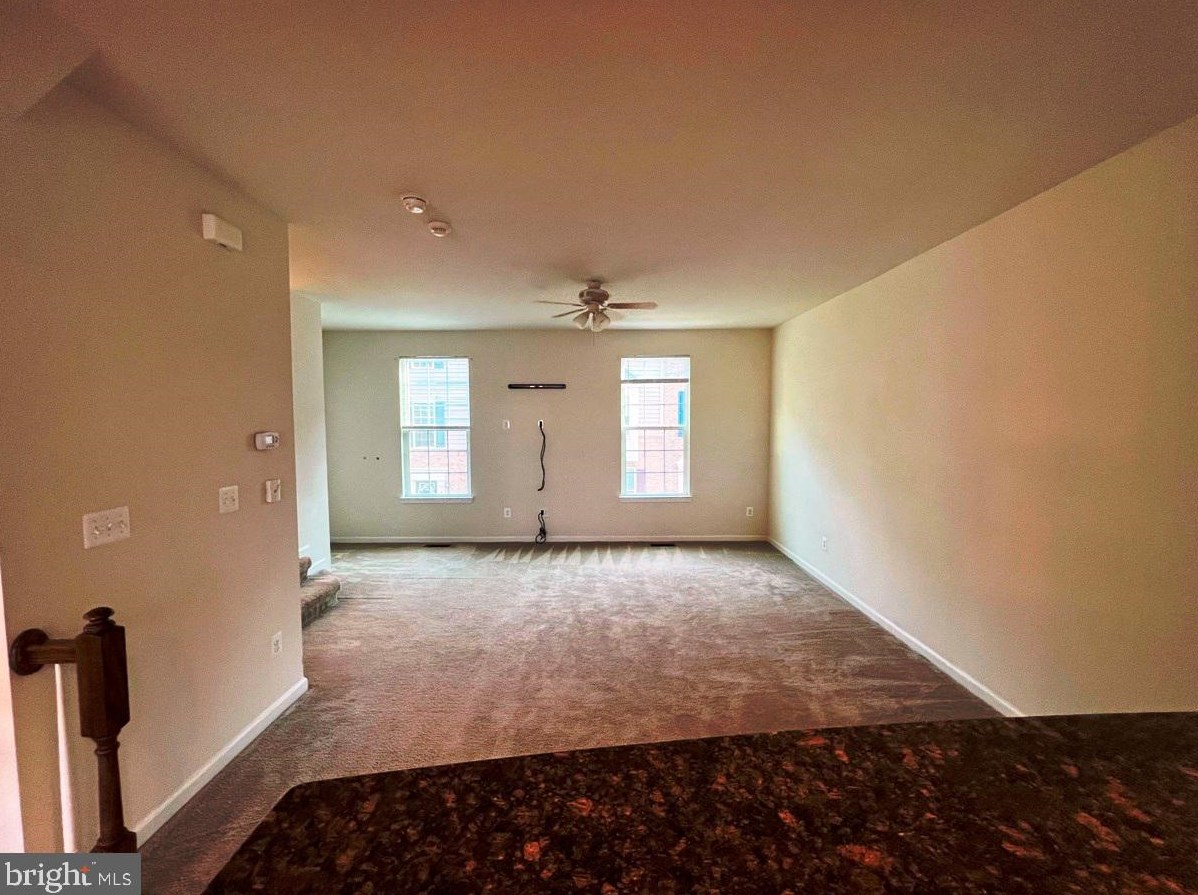 42657 Freistadt Sq, Dulles VA  20166-2606 exterior