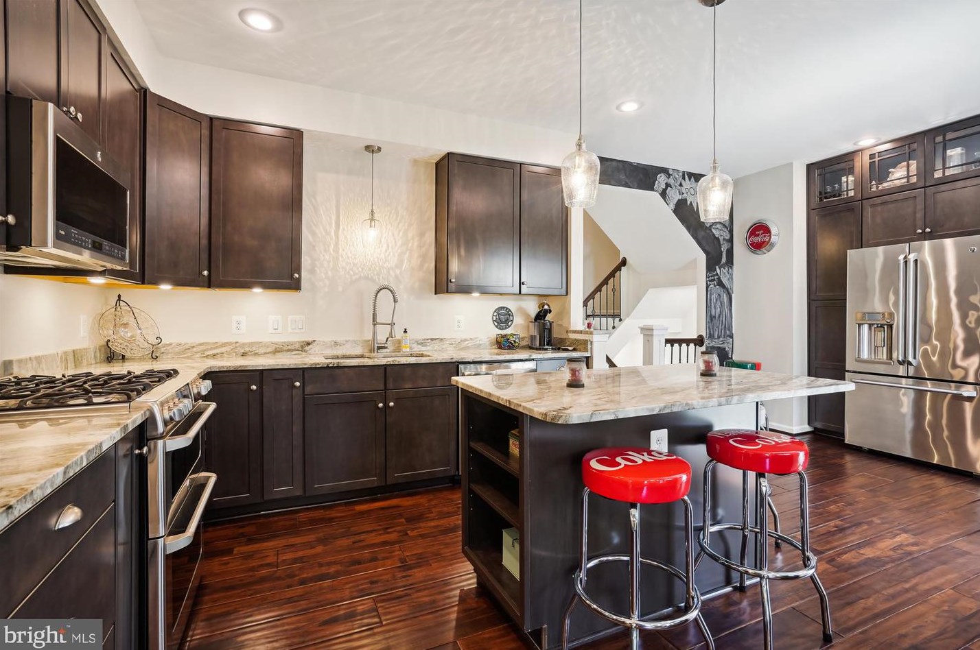 46714 Cavendish Sq, Dulles VA  20165-4327 exterior