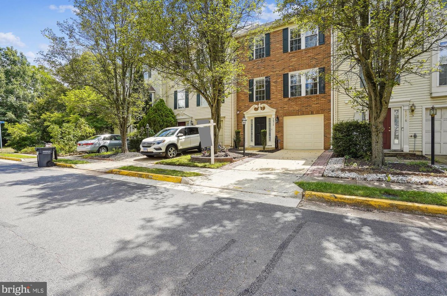 46714 Cavendish Sq, Dulles VA  20165-4327 exterior