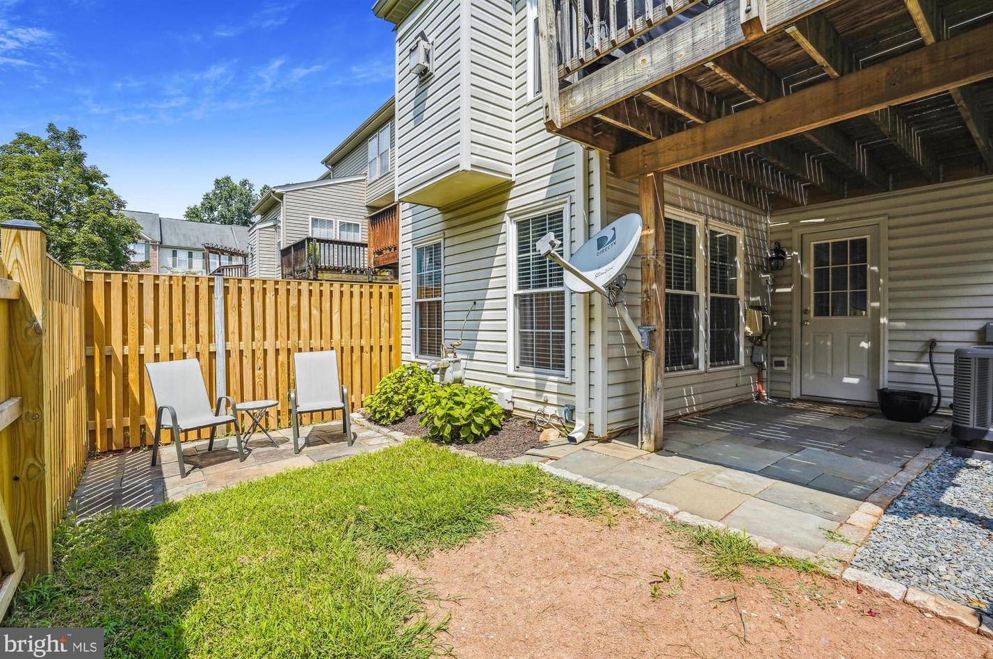 46714 Cavendish Sq, Dulles VA  20165-4327 exterior