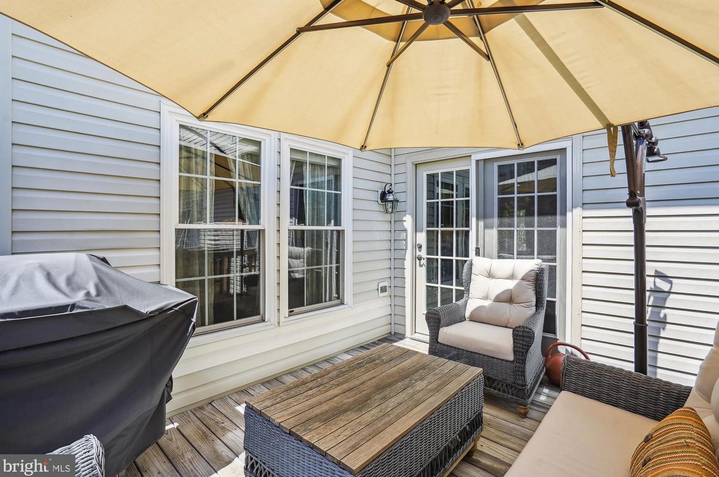 46714 Cavendish Sq, Dulles VA  20165-4327 exterior