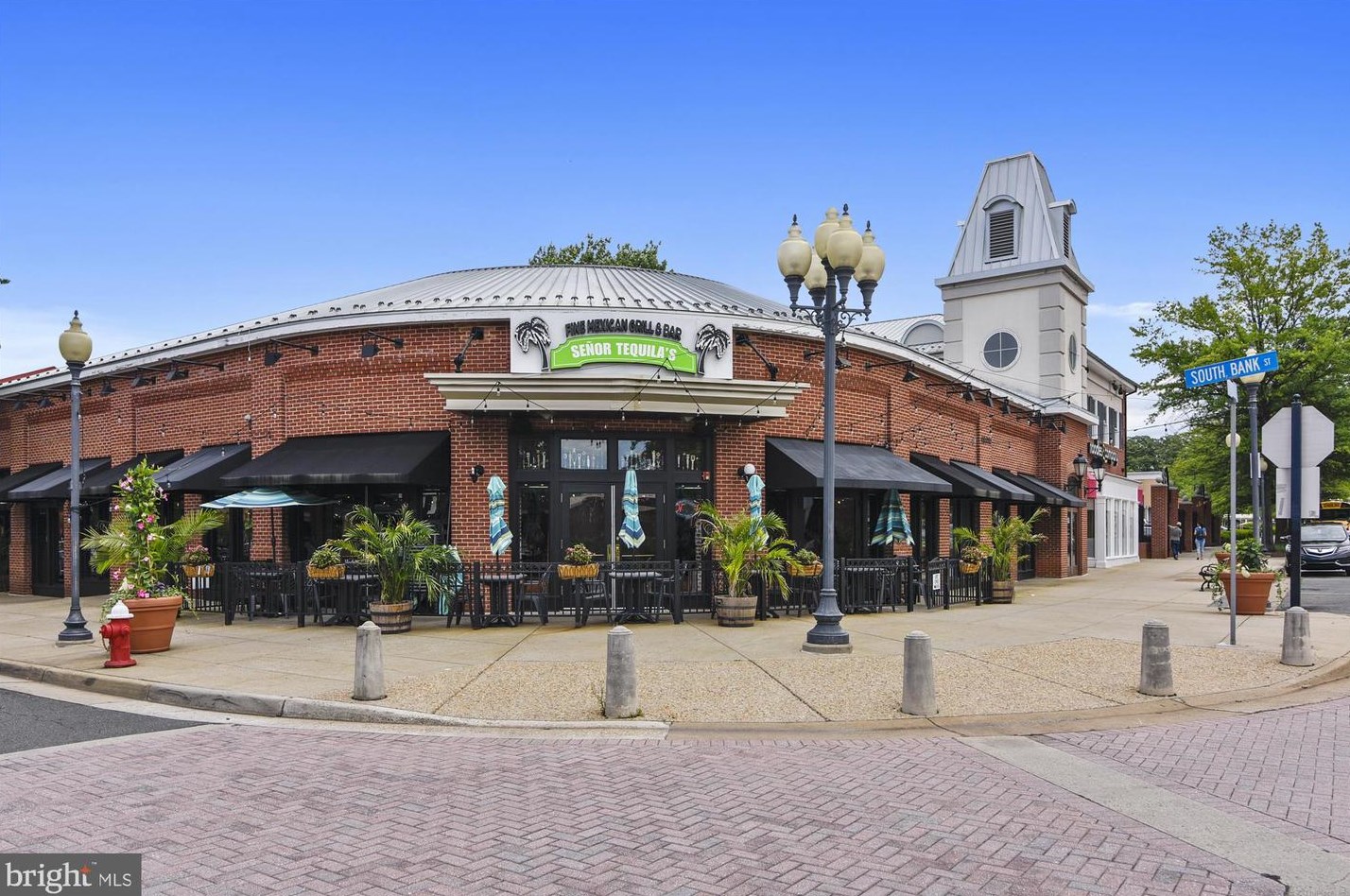 46714 Cavendish Sq, Dulles VA  20165-4327 exterior