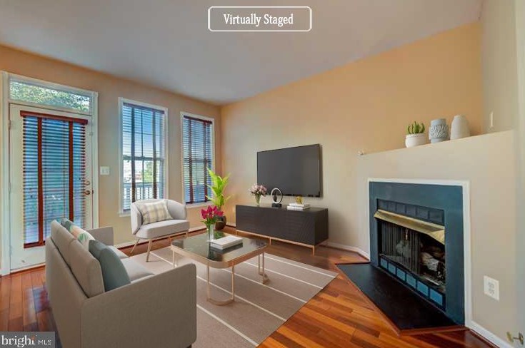 21052 Roaming Shores Ter, Ashburn, VA 20147-3208