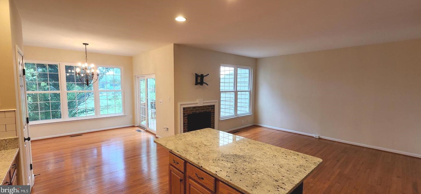 47318 Sterdley Falls Ter, Dulles VA  20165-2472 exterior