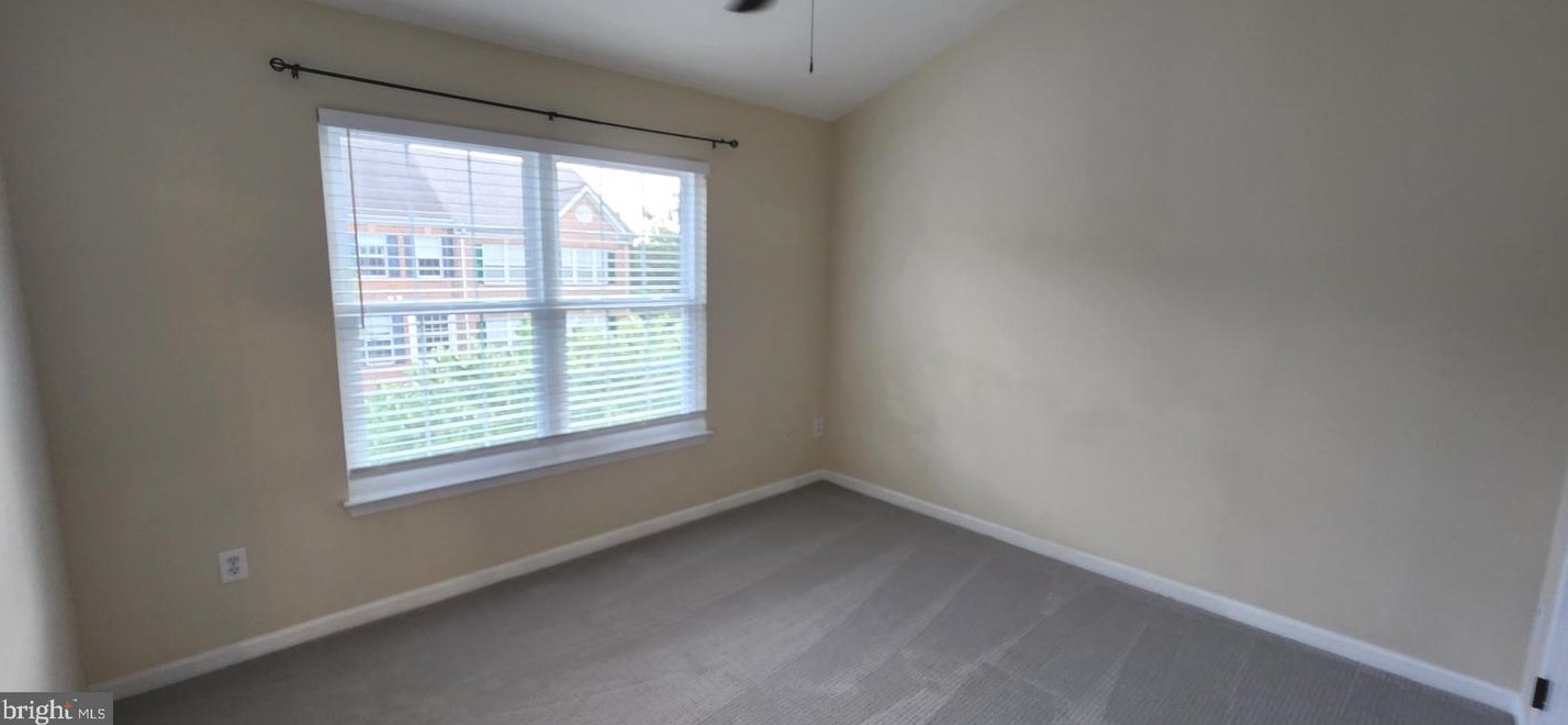 47318 Sterdley Falls Ter, Dulles VA  20165-2472 exterior