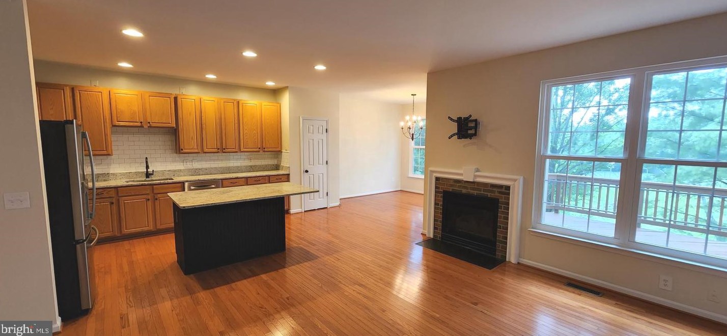 47318 Sterdley Falls Ter, Dulles VA  20165-2472 exterior