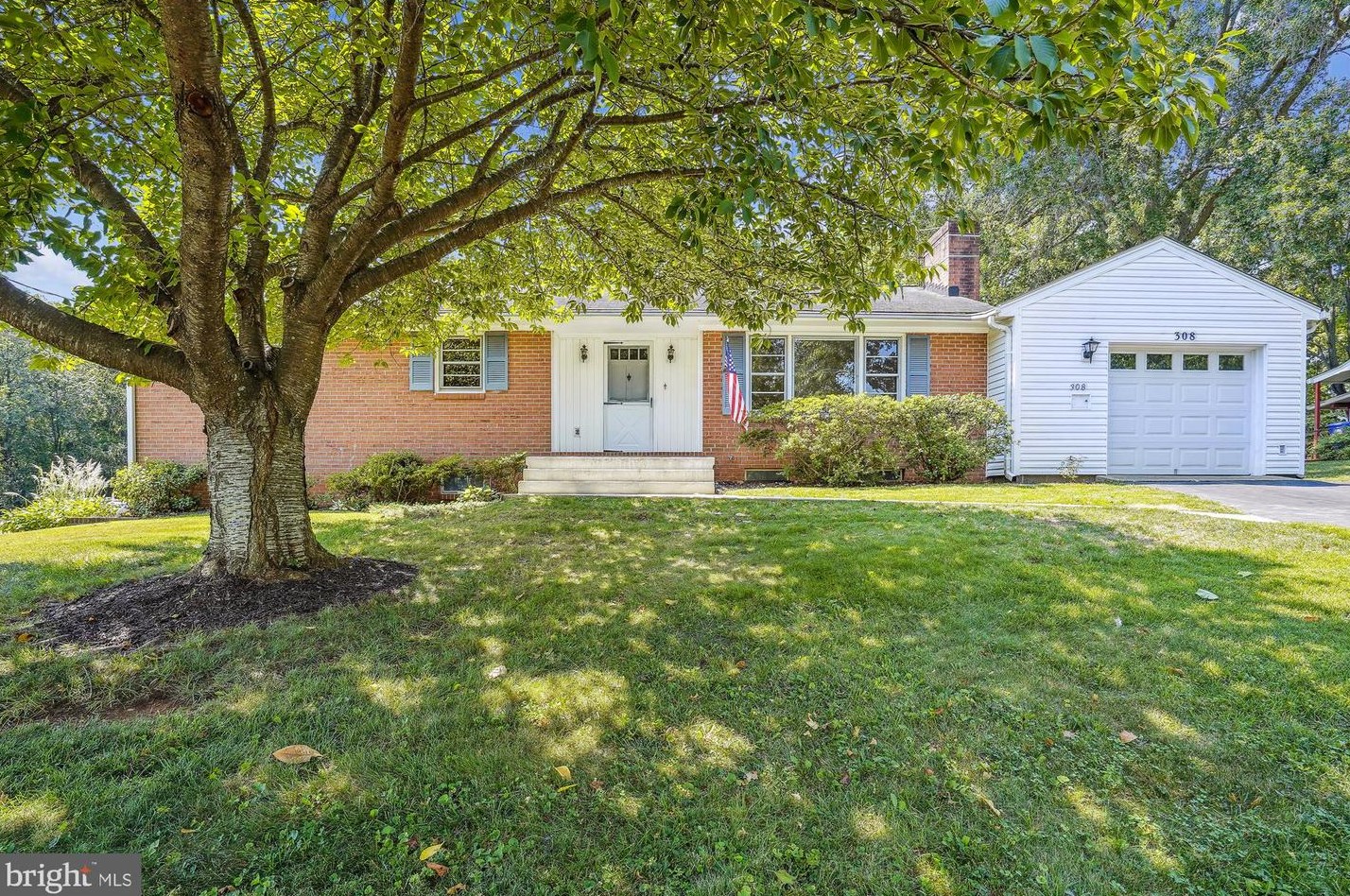 308 Prospect Dr Sw, Leesburg, VA 20175