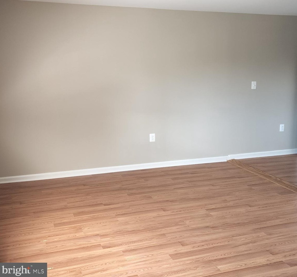 310 Furman Dr, Dulles, VA 20164-3141