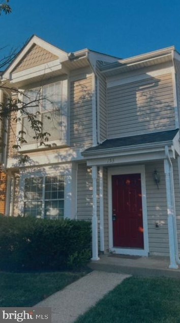 153 Edinburgh Sq, Dulles, VA 20164-3242