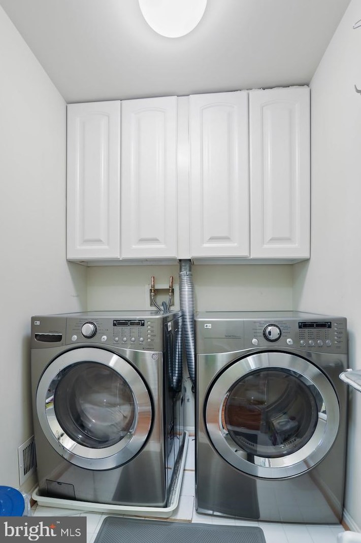 20946 Winola Ter, Ashburn VA 20147-6482 exterior