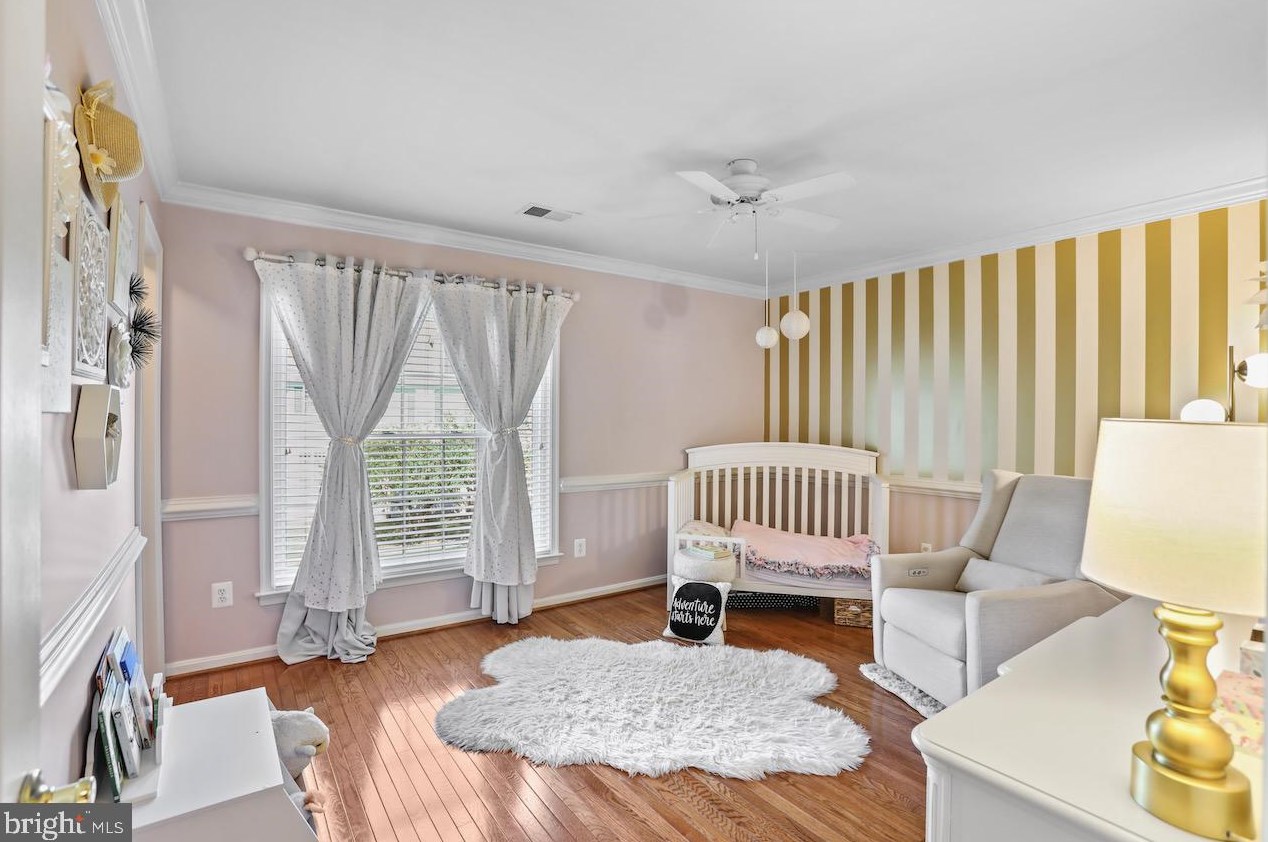 20946 Winola Ter, Ashburn VA 20147-6482 exterior