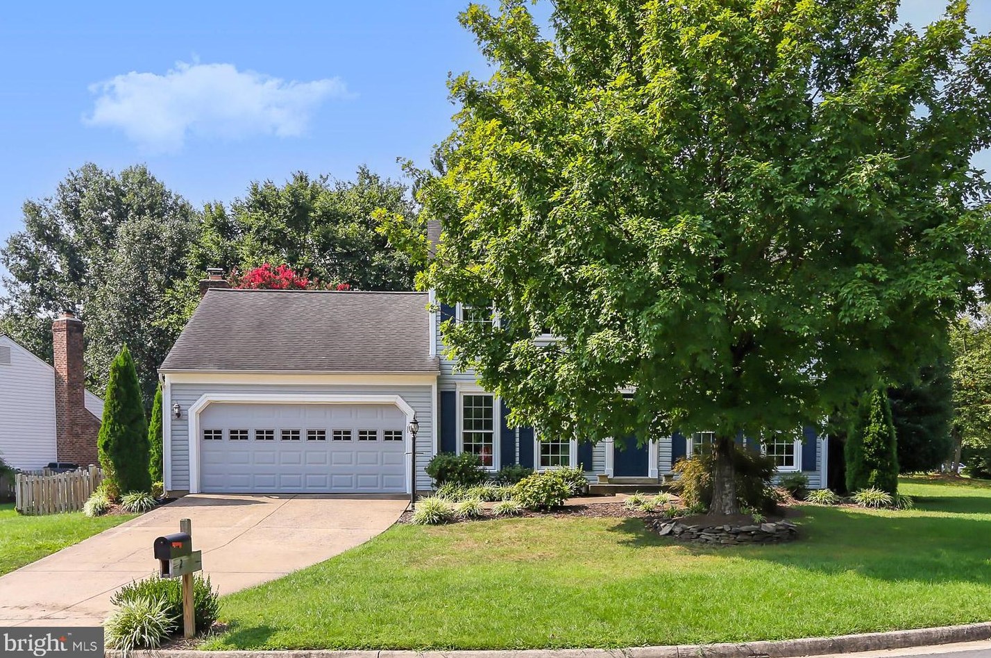 2 Teasdale Ct, Dulles, VA 20165-6242