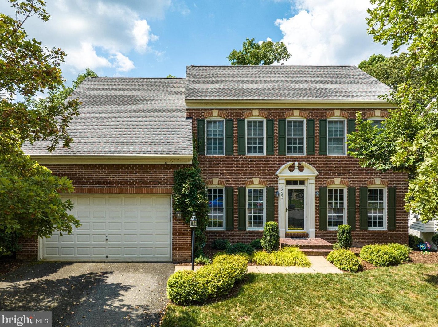 26071 Glasgow Dr, Fairfax, VA 20152-1777