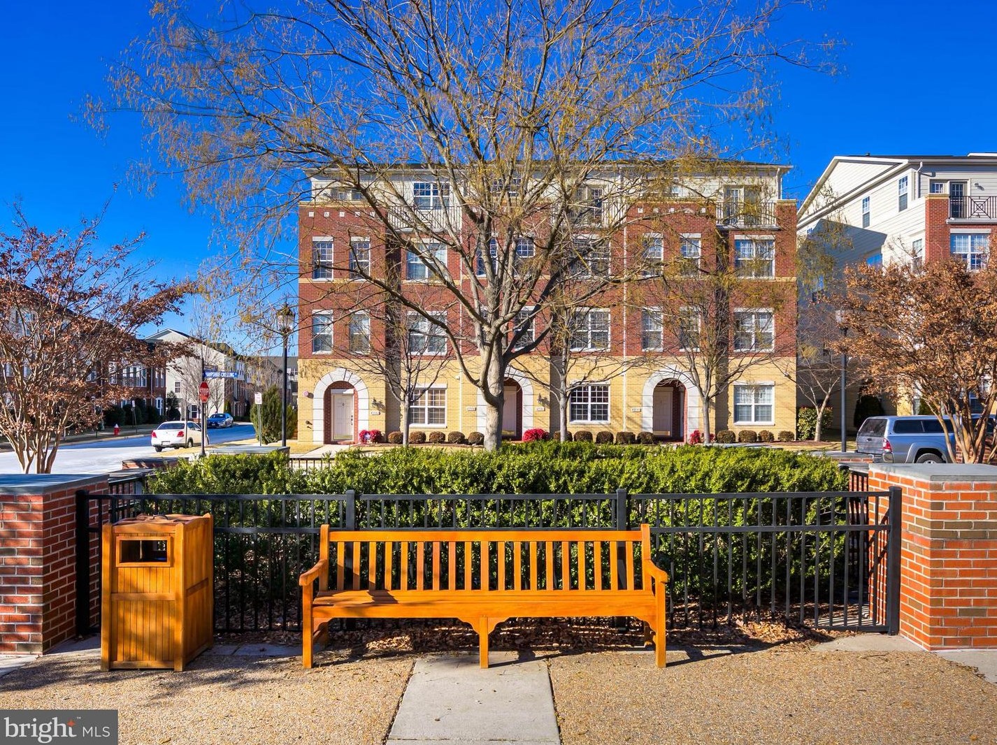 43584 Hampshire Crossing Sq, Leesburg, VA 20176