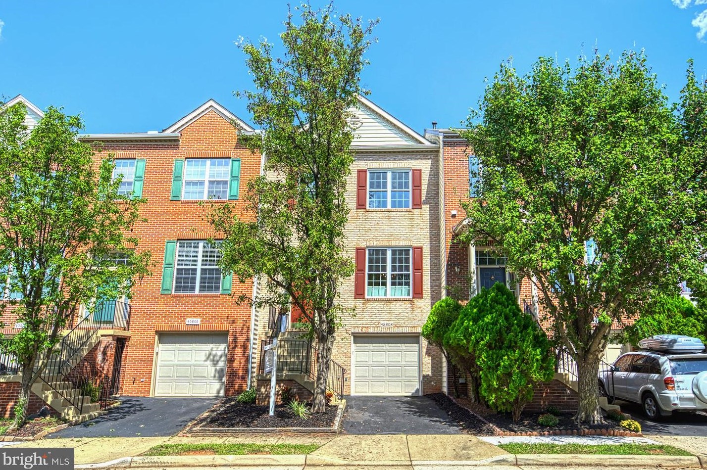 45808 Matador Ter, Dulles, VA 20166-2406