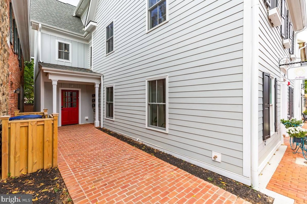104 Loudoun St Sw #310, Leesburg, VA 20175
