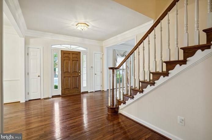 20763 Quiet Brook Pl, Dulles, VA 20165-5865