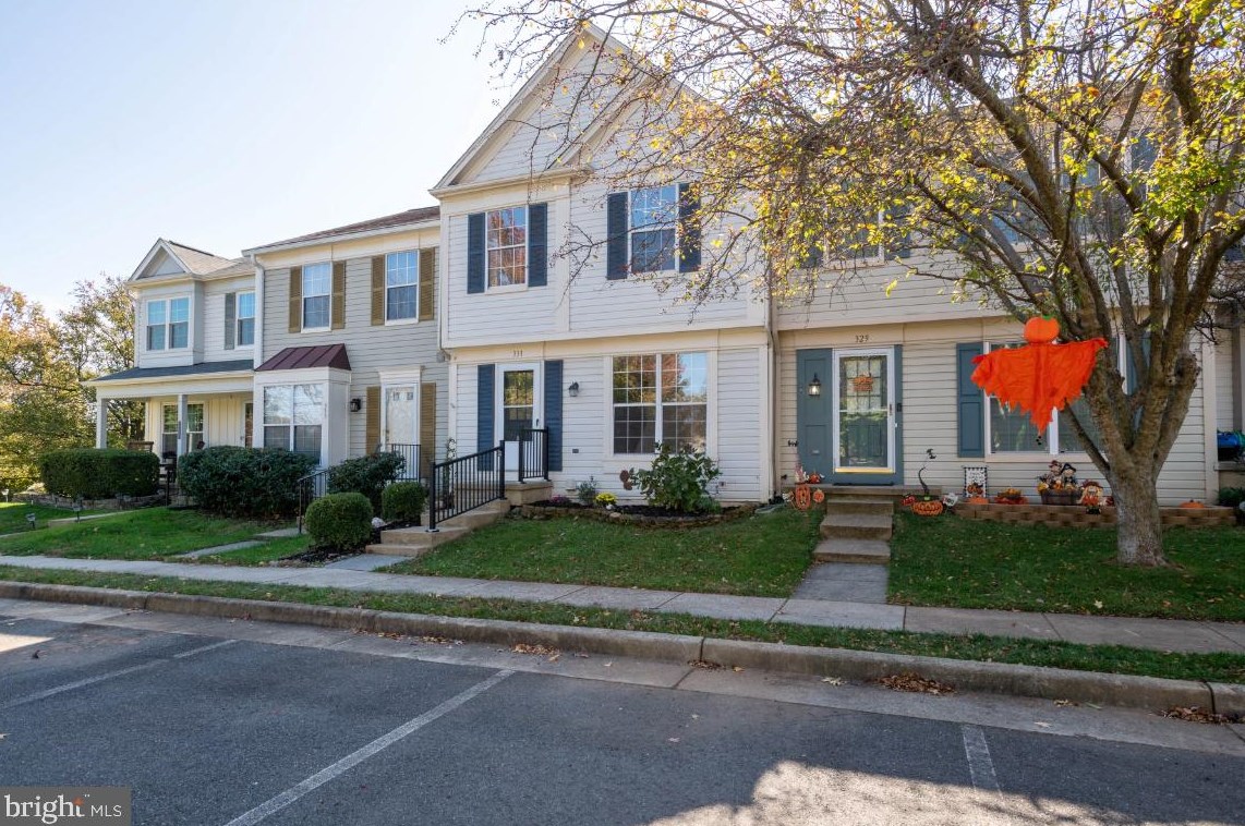 331 Stable View Terrace Ne, Leesburg, VA 20176