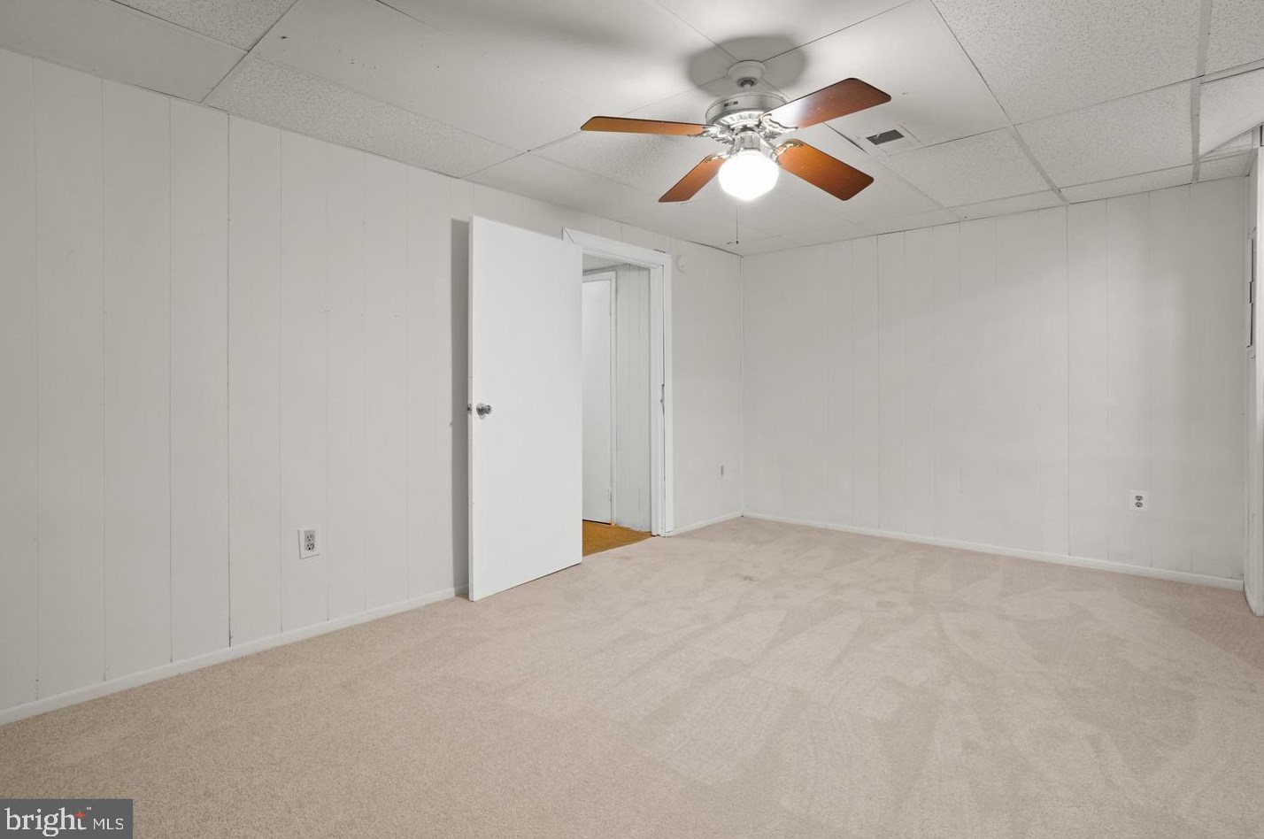 421 Argus Pl, Dulles VA  20164-1516 exterior