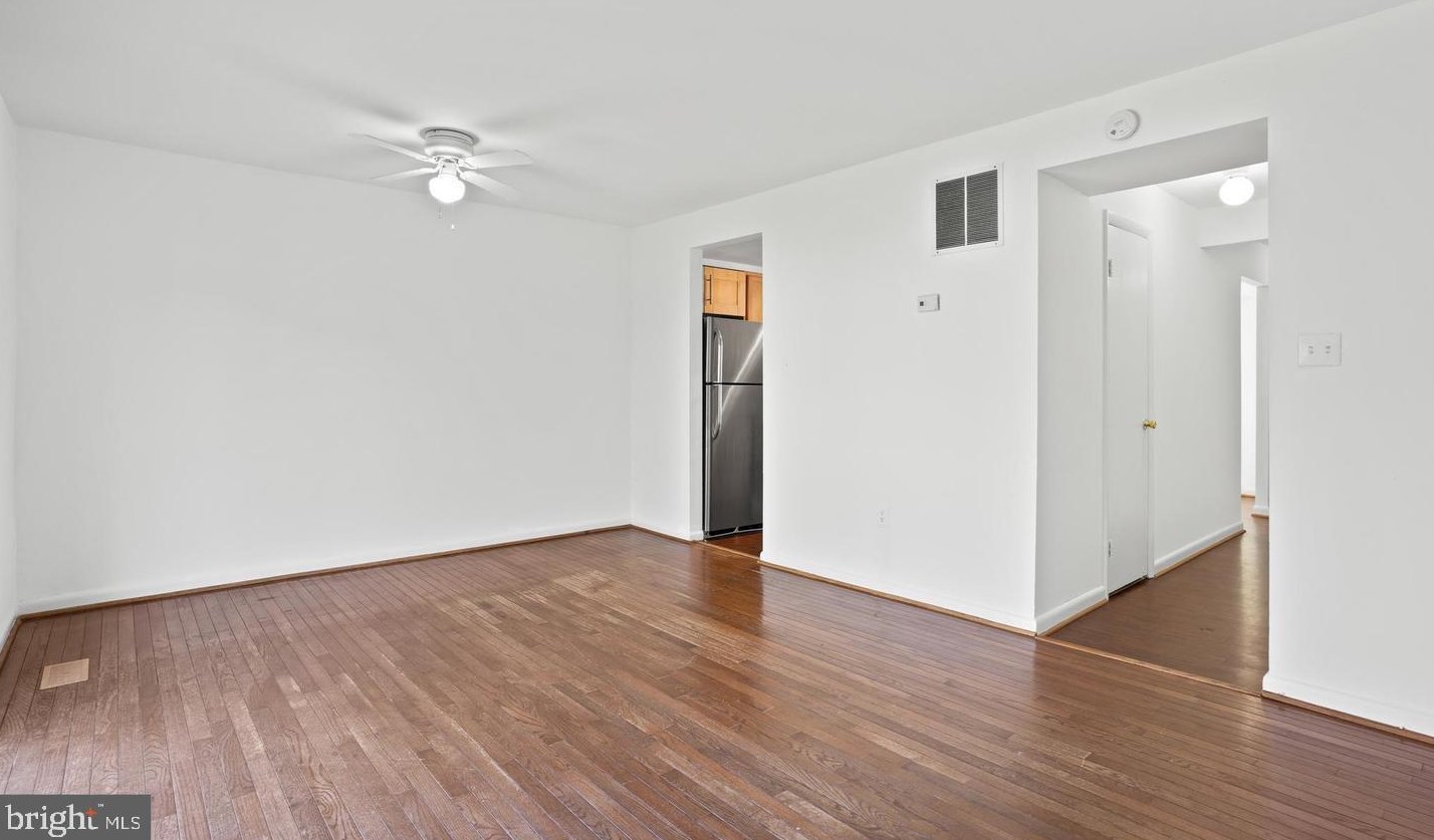 421 Argus Pl, Dulles VA  20164-1516 exterior
