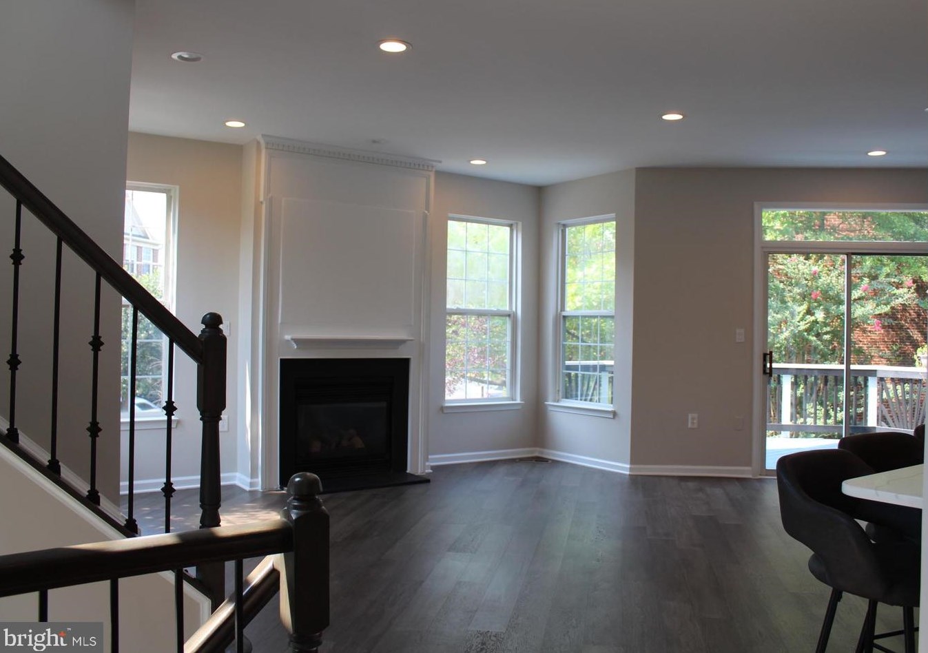 21499 Southern Magnolia Sq, Dulles VA  20164-2259 exterior