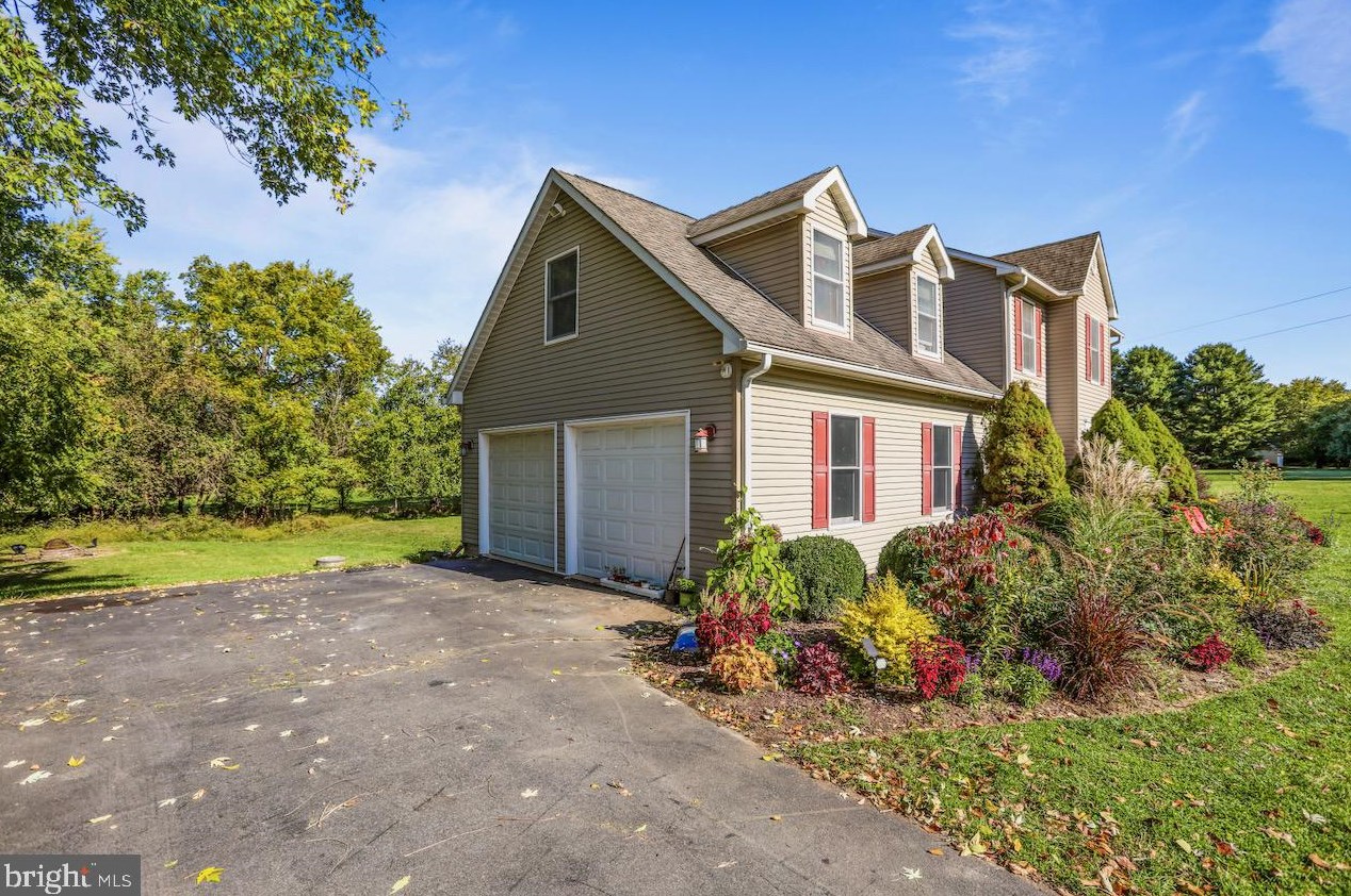 39693 Wenner Rd, Lovettsville, VA 20180