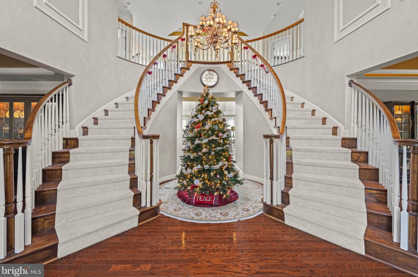 27100 Post Time Ct, Fairfax, VA 20152-6377