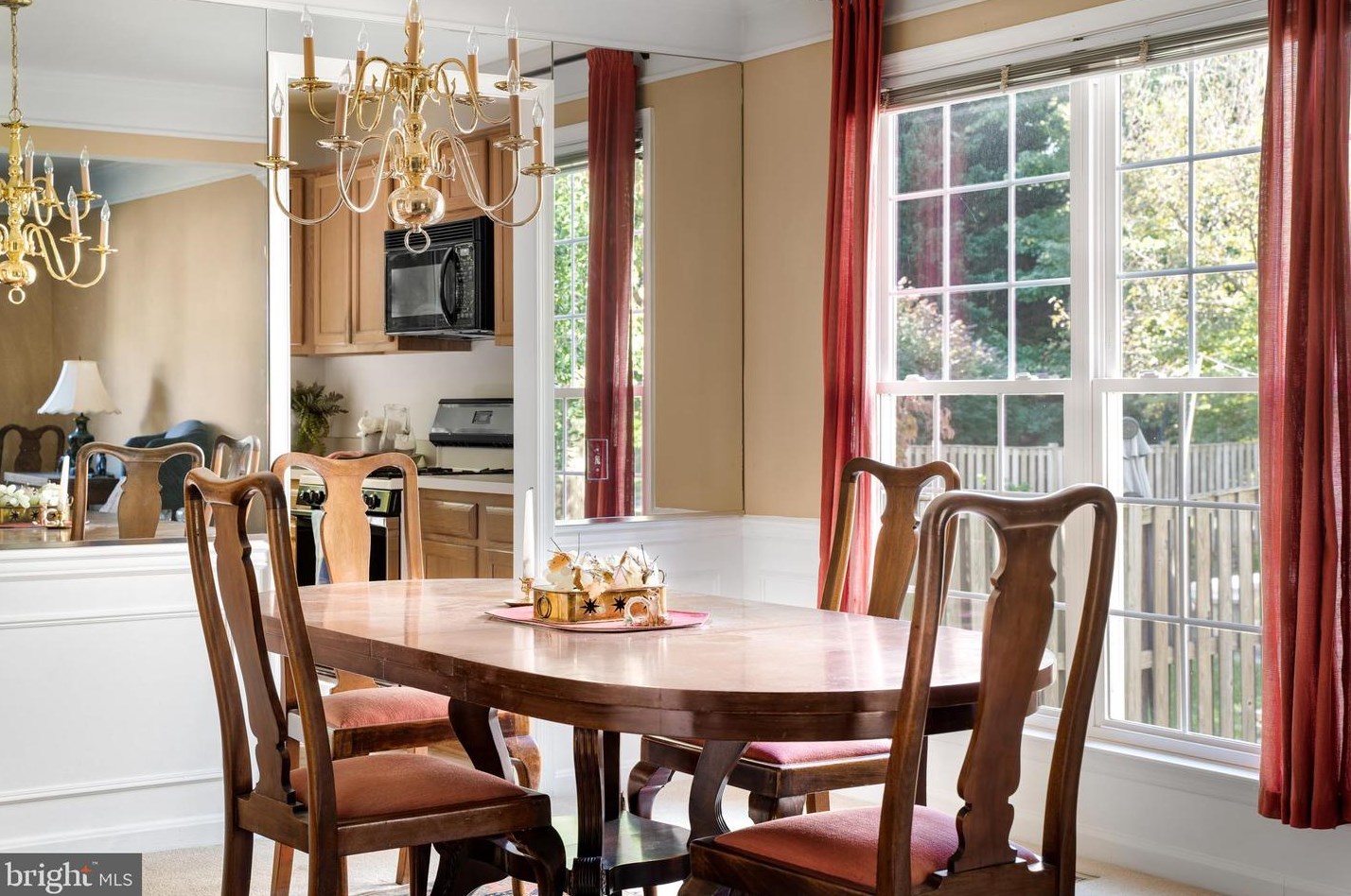 705 Longfellow Dr Ne, Leesburg, VA 20176