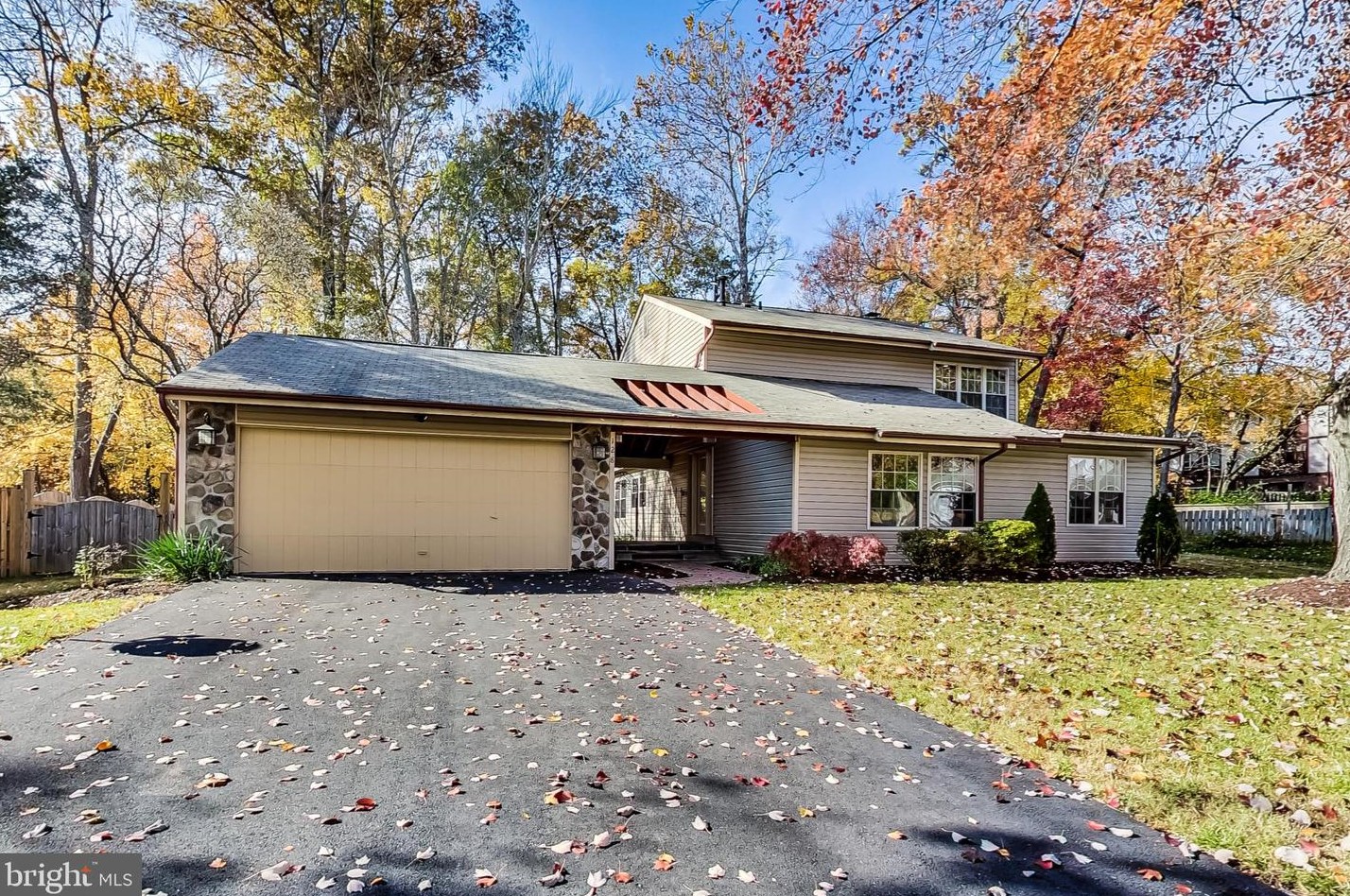 128 Hopeland Ln, Dulles, VA 20164-1705